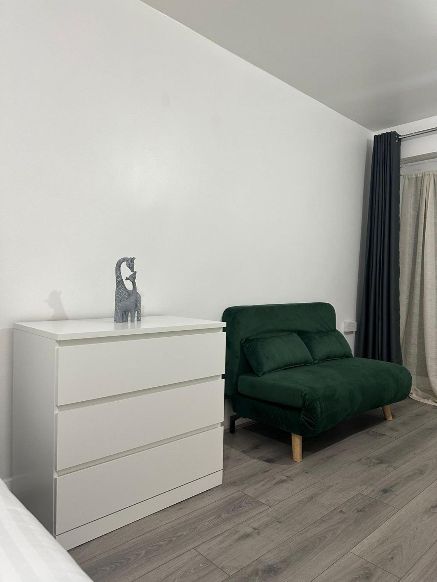 Alloggio in famiglia Modern In A 4 Bedroom Flat In London, Shared Bathroom! Londra